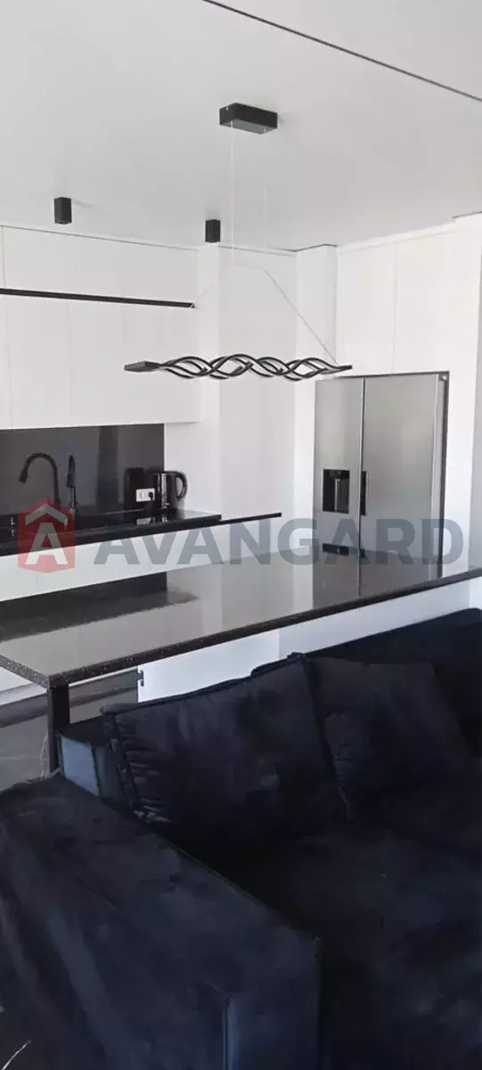 3 ��. ��������, 90/-/14 ��. �., 9/10 ������ ���� 2