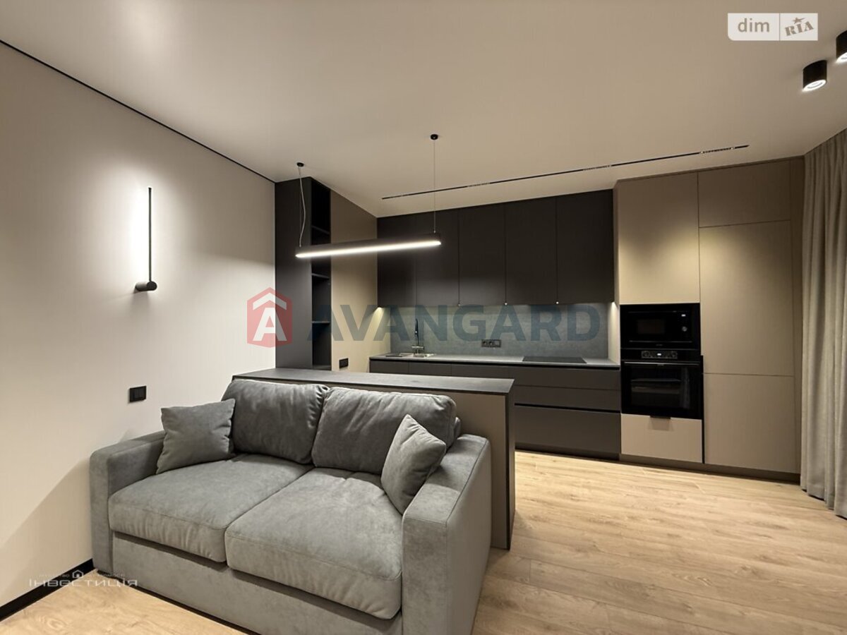 2 ��. ��������, 58/-/- ��. �., 5/16 ������ ���� 18