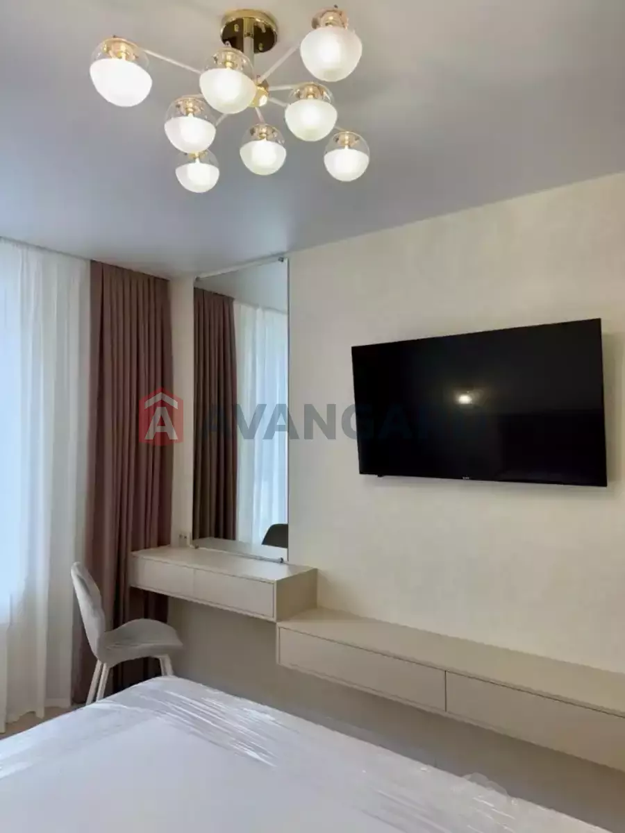 1 ����. ��������, 45/-/15 ��. �., 8/10 ���� ���� 5