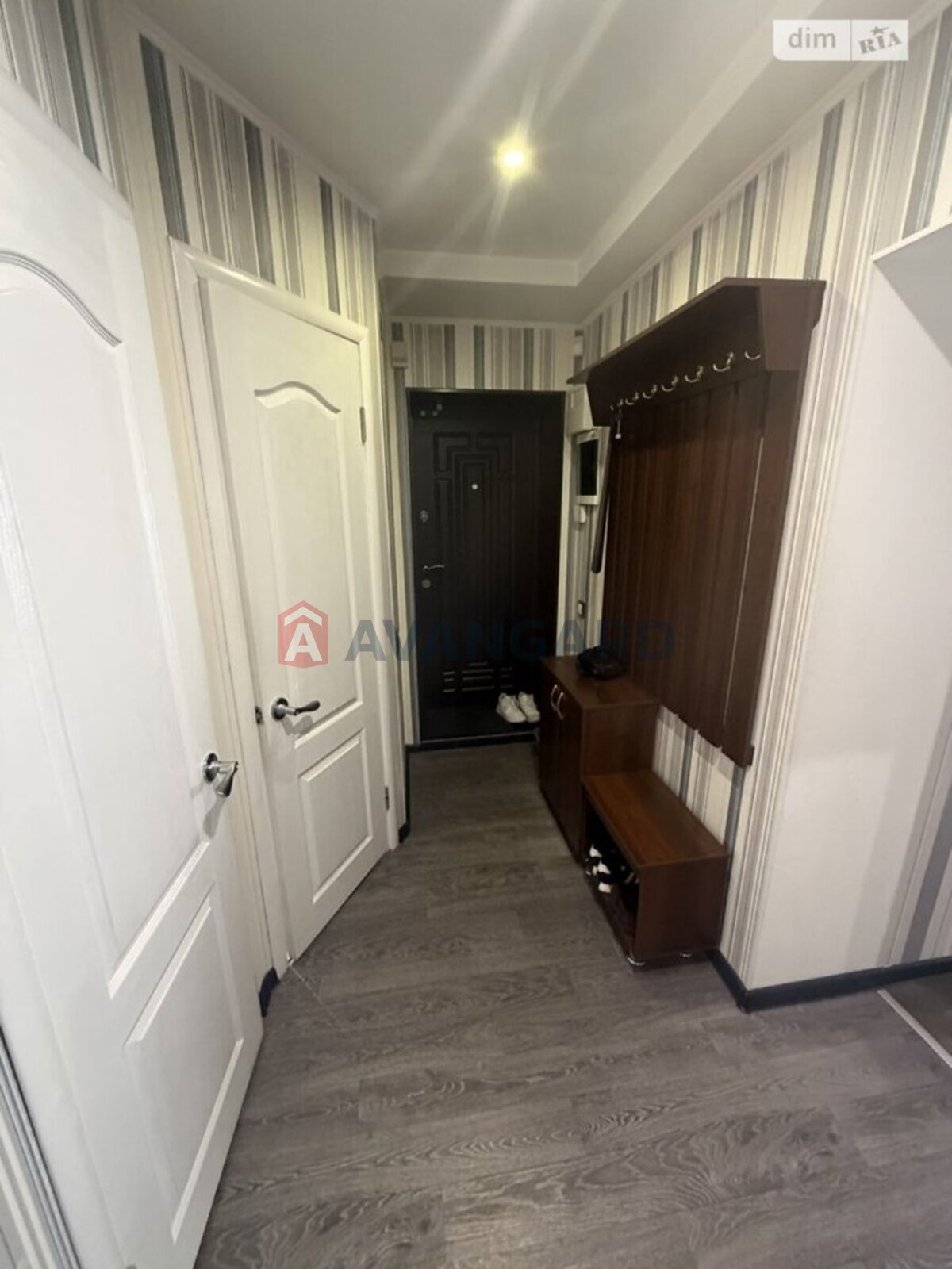 3 ����. ��������, 74/-/- ��. �., 2/4 ���� ���� 3