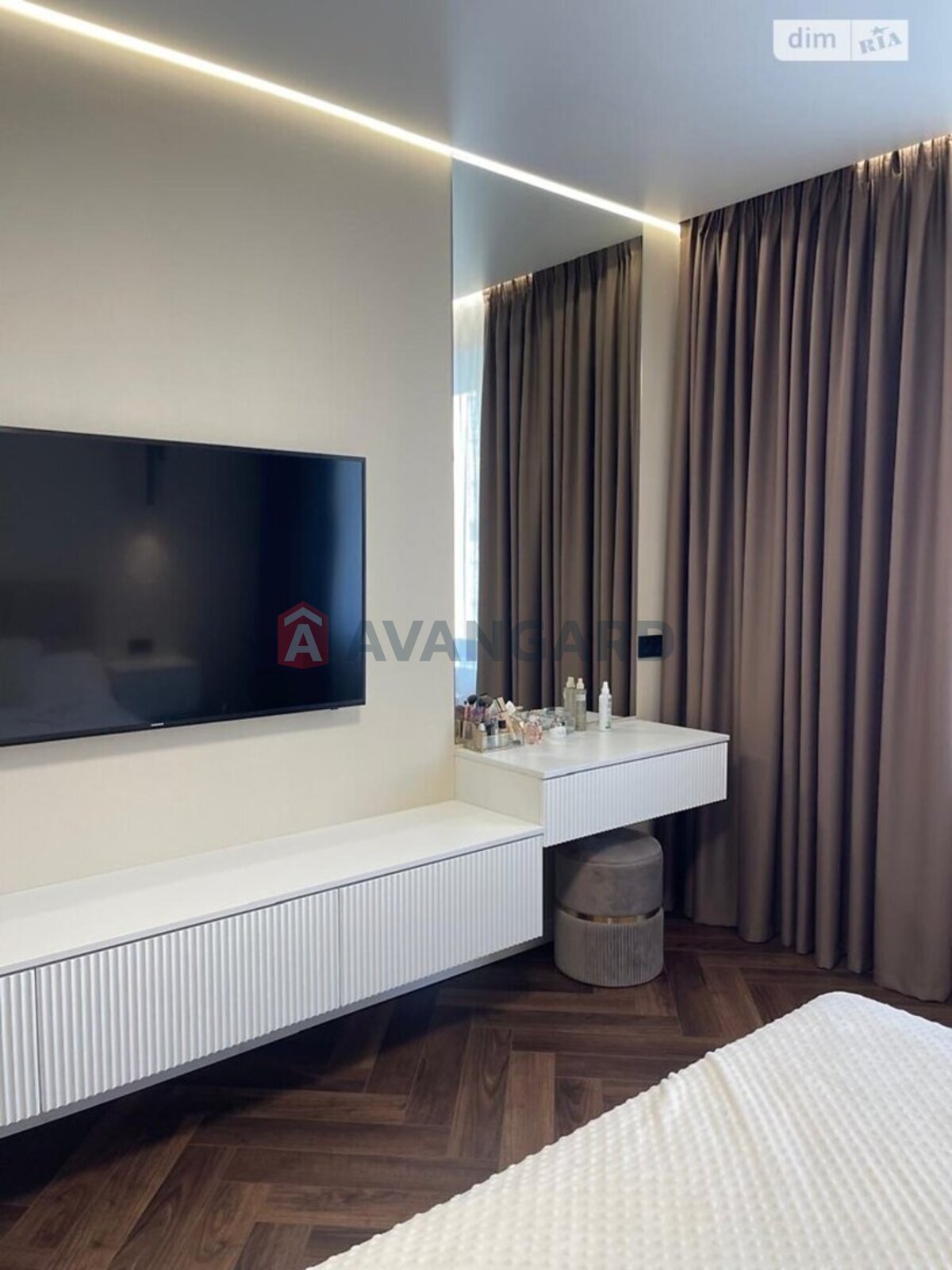 3 ��. ��������, 78/-/43 ��. �., 3/8 ������ ���� 13