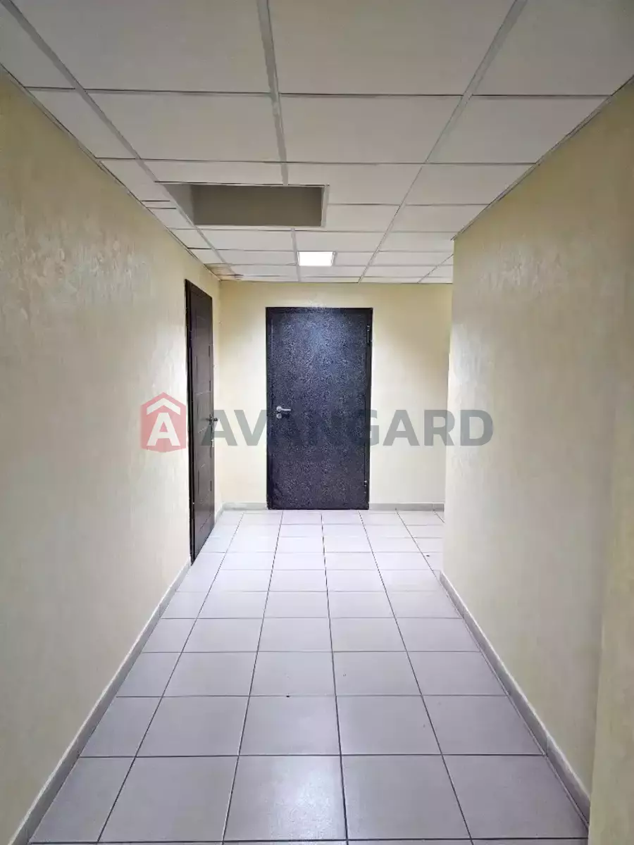 3 ��. ��������, 107/73/18 ��. �., 10/10 ������ ���� 14