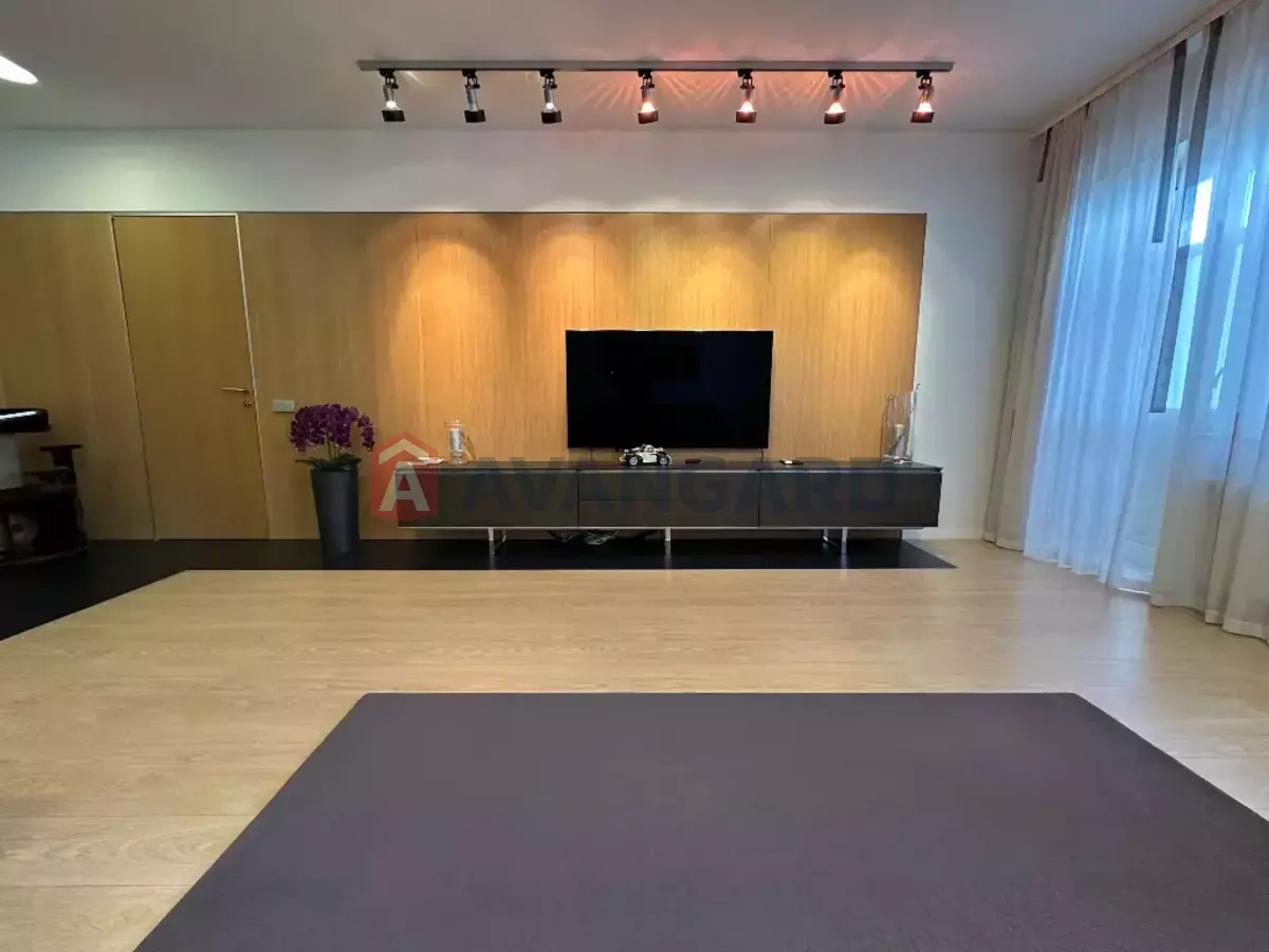 3 ��. ��������, 160/70/28 ��. �., 10/15 ������ ���� 3