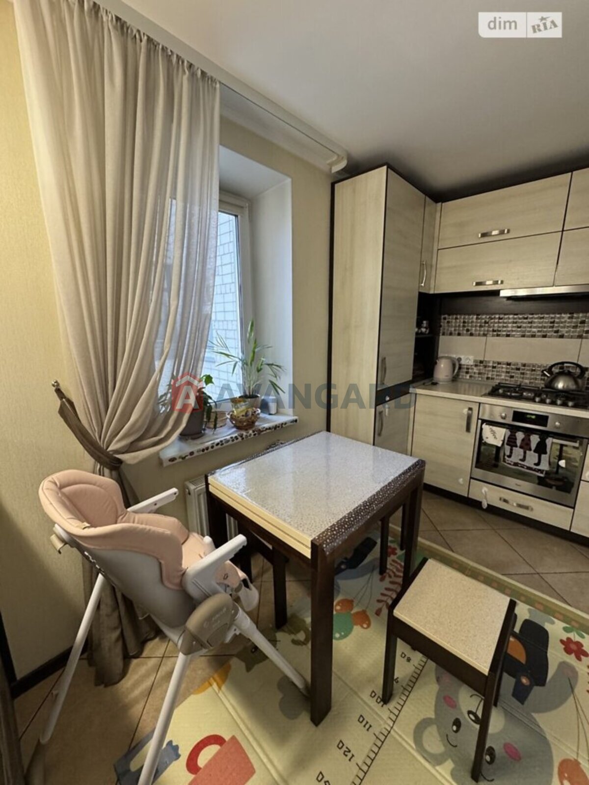 3 ��. ��������, 74/-/- ��. �., 6/9 ������ ���� 9