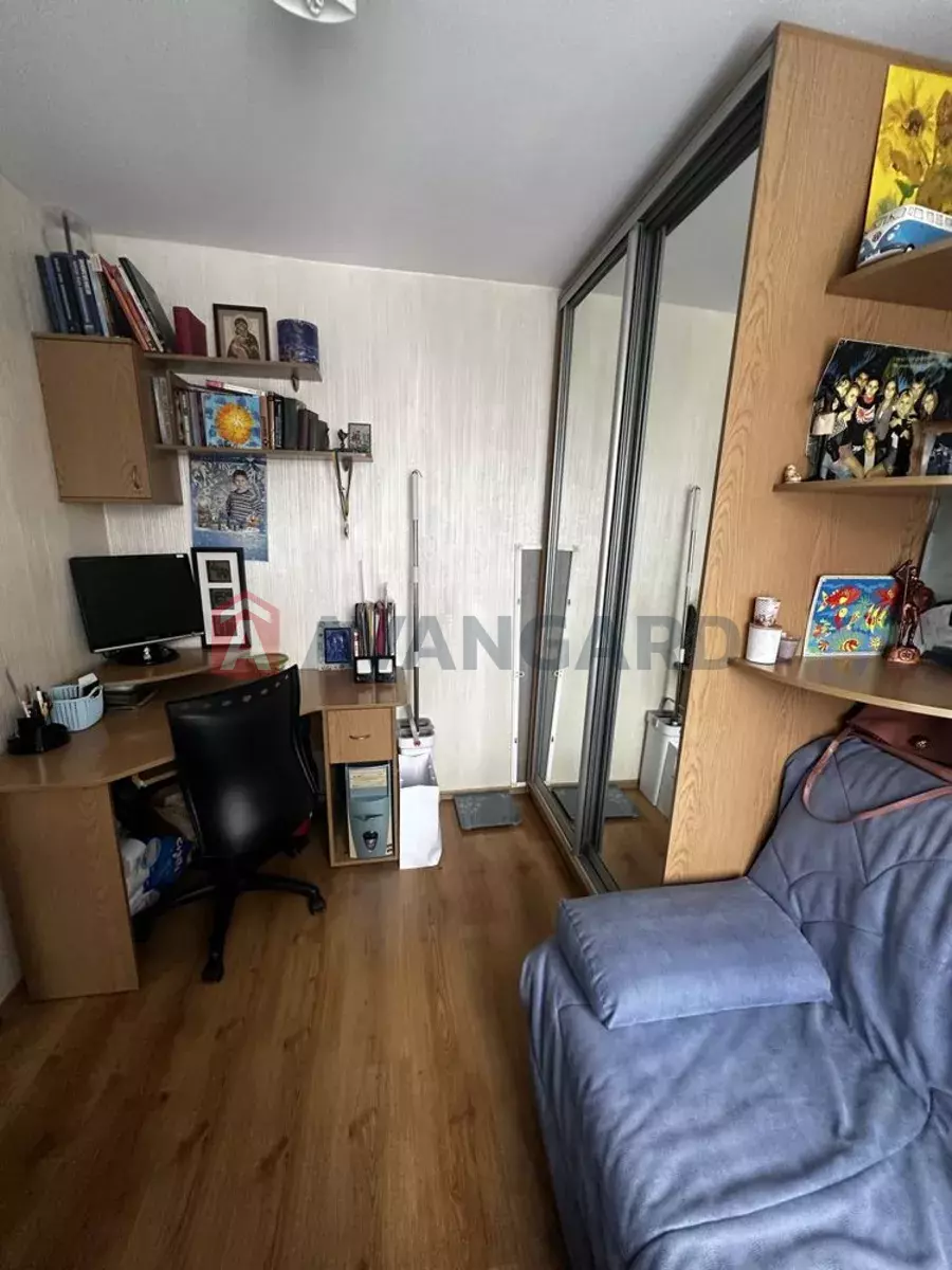 3 ����. ��������, 60/-/12 ��. �., 6/10 ���� ���� 8