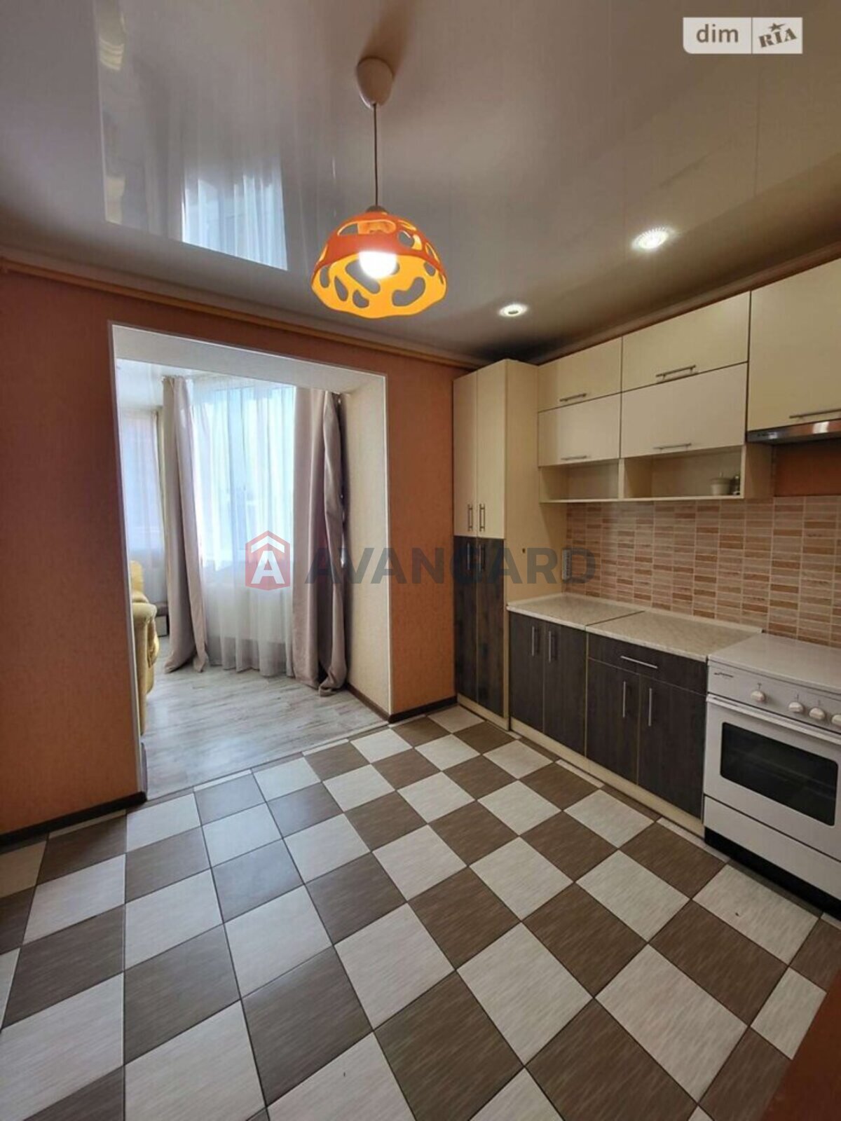 1 ��. ��������, 49/-/16 ��. �., 11/13 ������ ���� 3