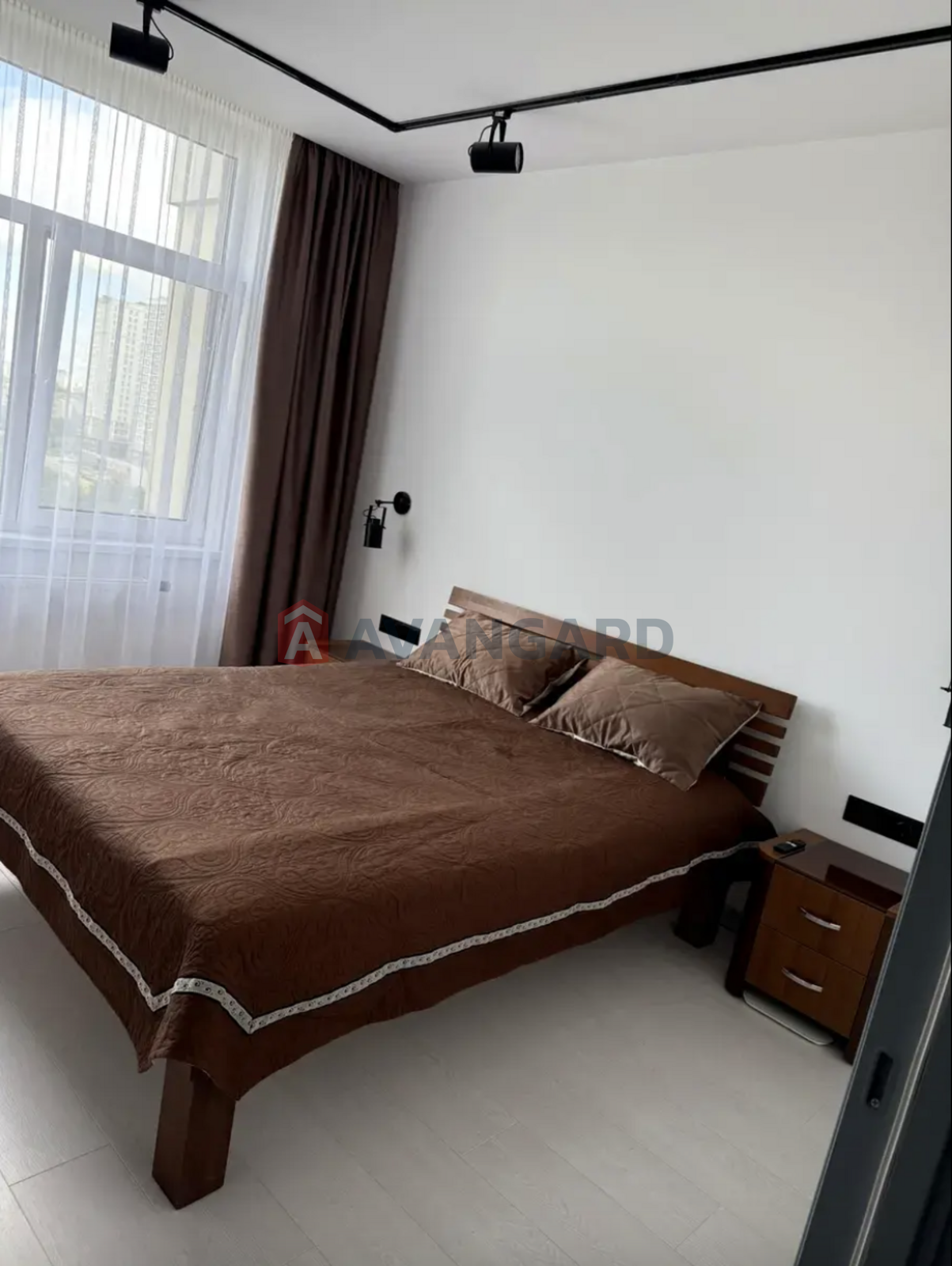 3 . , 90/60/18 . ., 9/9   9