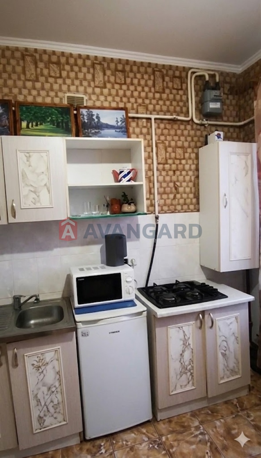 1 ��. ��������, 37/-/8 ��. �., 5/5 ������ ���� 4