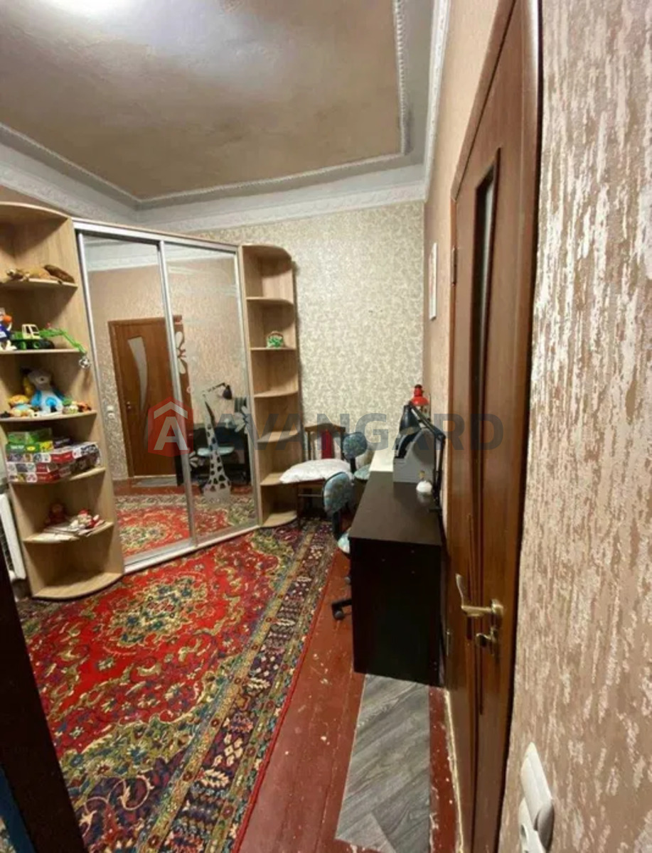 2 ��. ��������, 48/-/8 ��. �., 1/2 ������ ���� 4