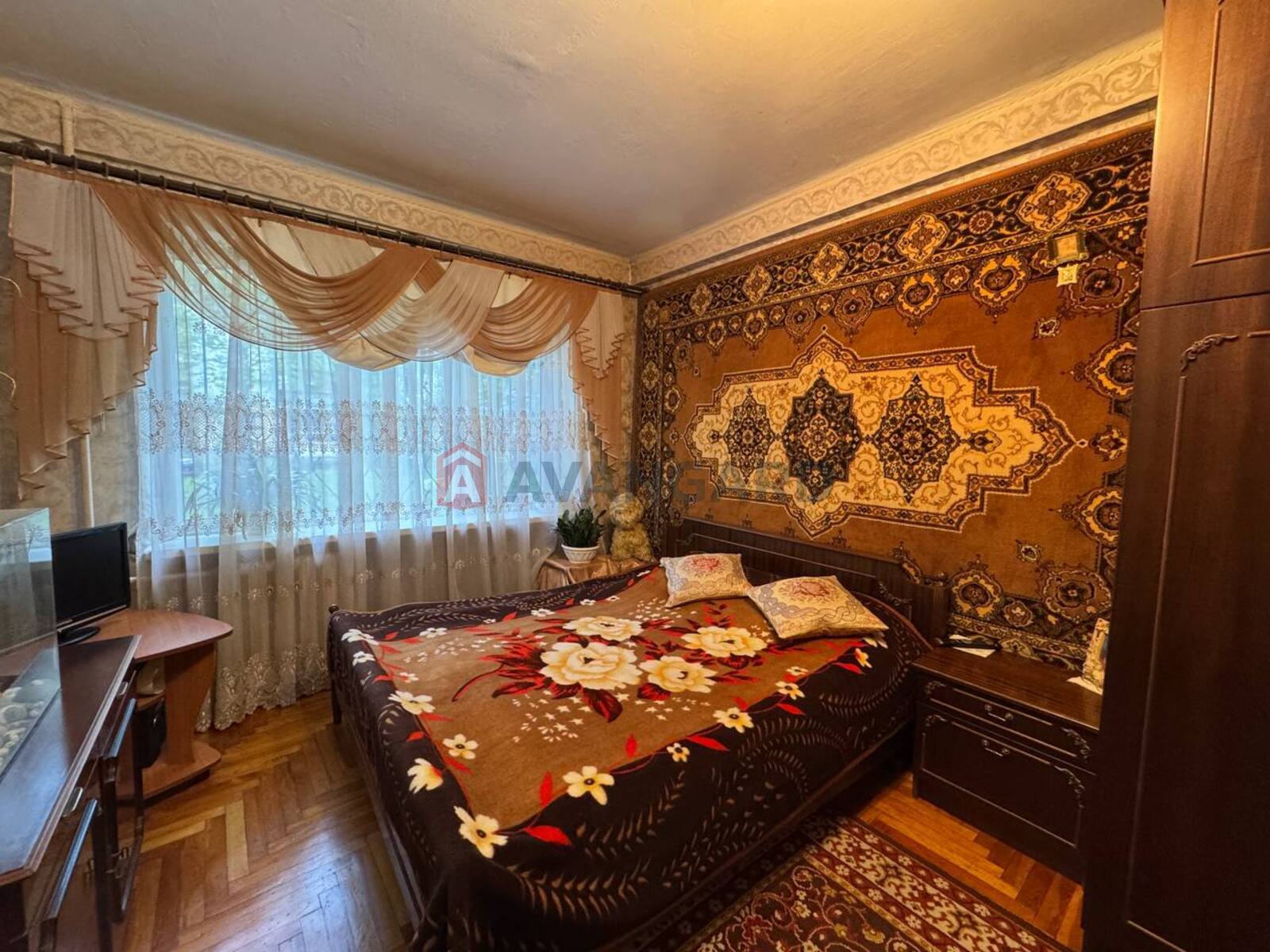 2 ����. ��������, 44.41/30.32/7 ��. �., 1/5 ���� ���� 20