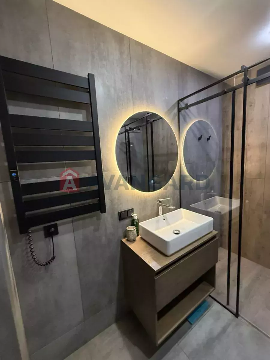 2 ��. ��������, 60/-/15 ��. �., 12/12 ������ ���� 13