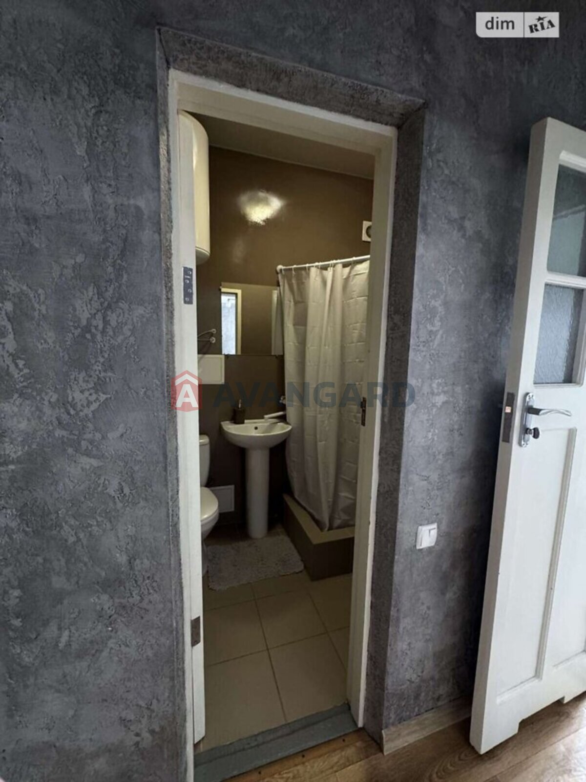 1 ����. ��������, 28/16/5 ��. �., 2/2 ���� ���� 11