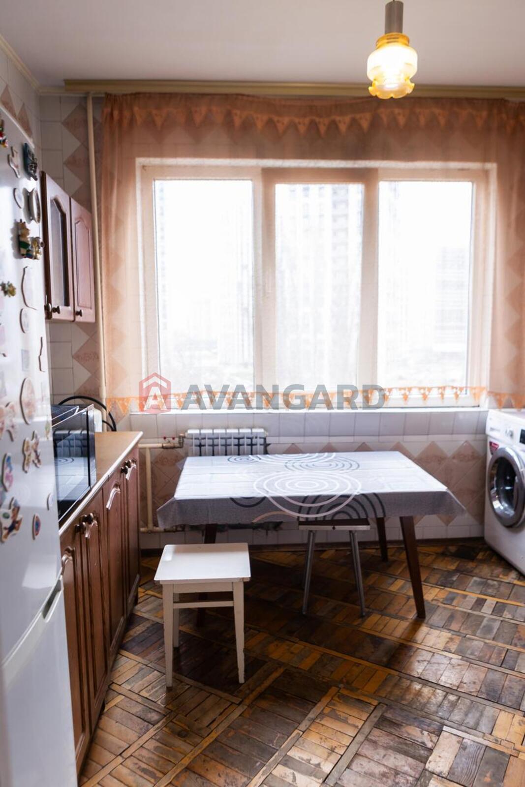 2 ��. ��������, 52/-/7 ��. �., 7/12 ������ ���� 3