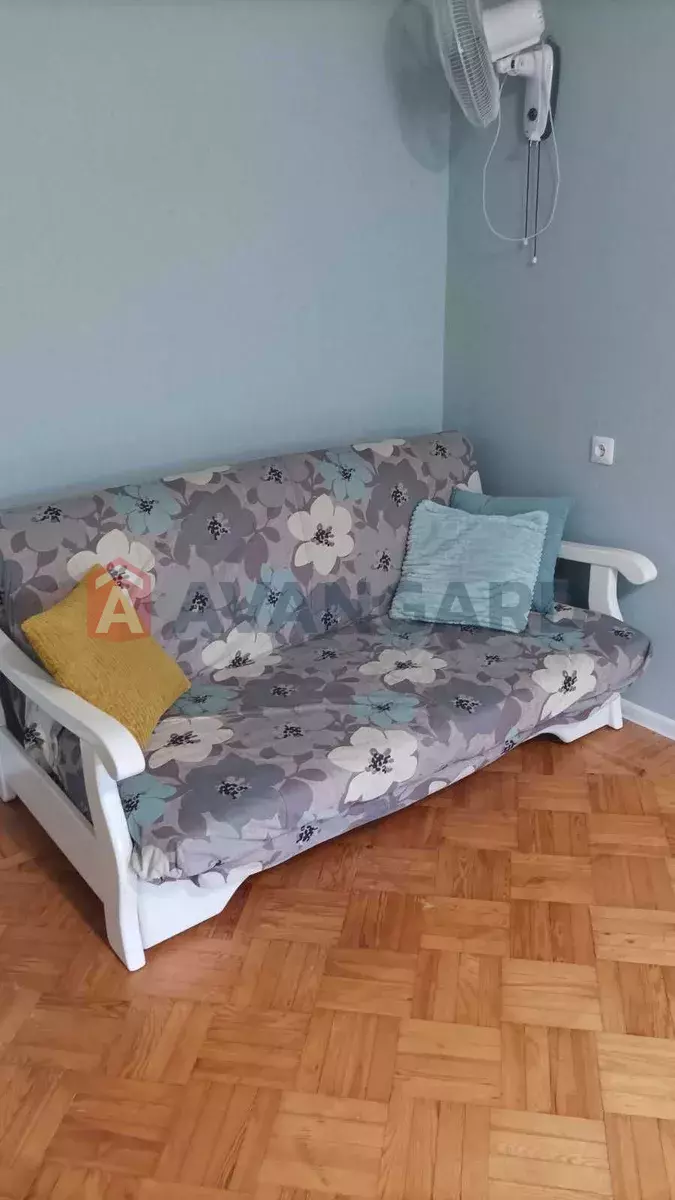 2 . , 46/27/8 . ., 4/9   7