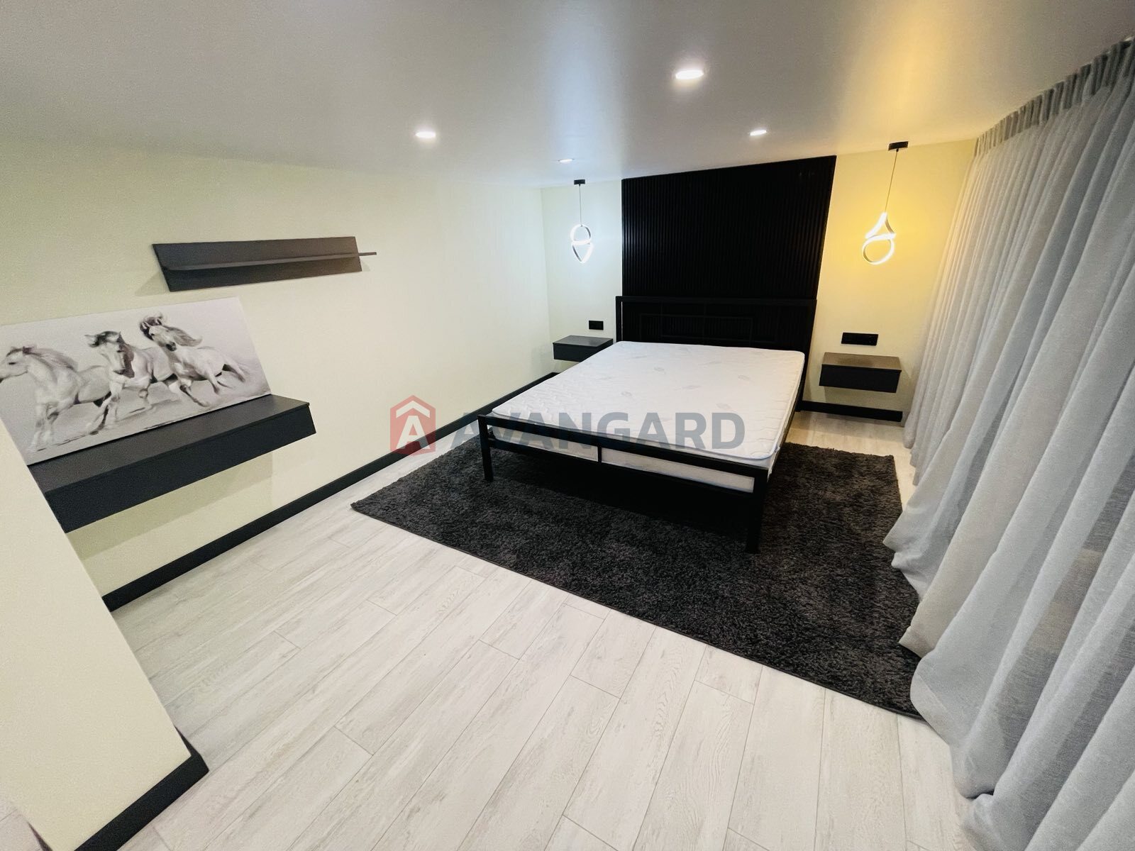 3 . , 132/-/20 . ., 18/18   13