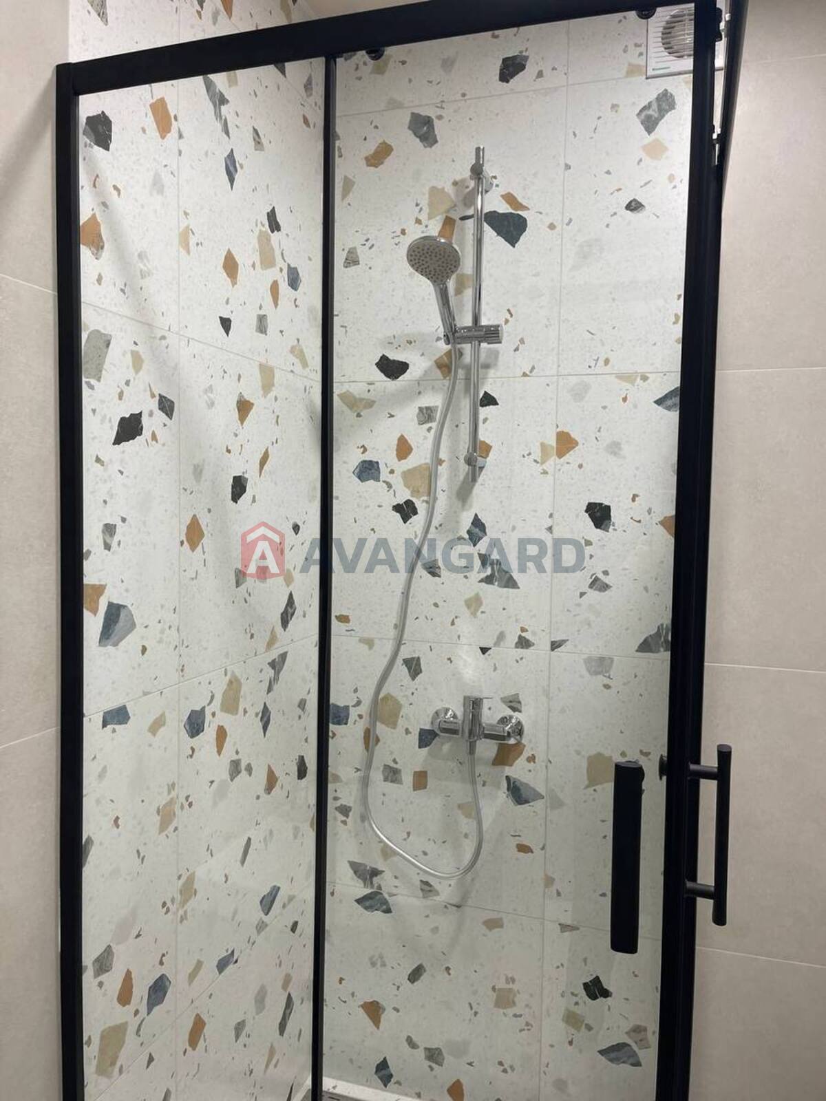 1 ��. ��������, 23/19/4 ��. �., 4/4 ������ ���� 11