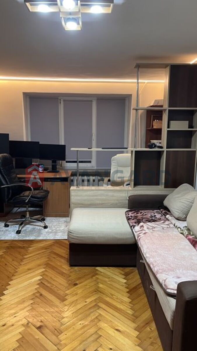 1 ����. ��������, 30/-/5 ��. �., 5/9 ���� ���� 4