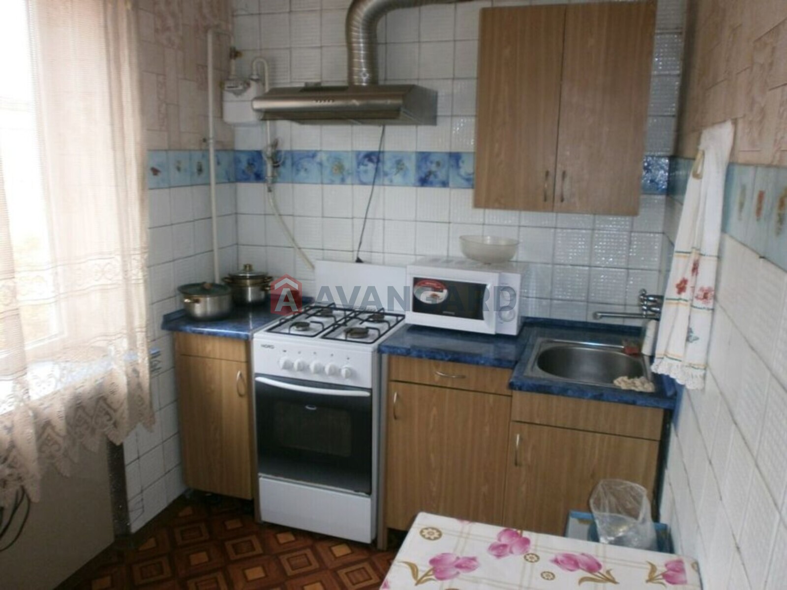 3 ��. ��������, 56/-/6 ��. �., 5/5 ������ ���� 5