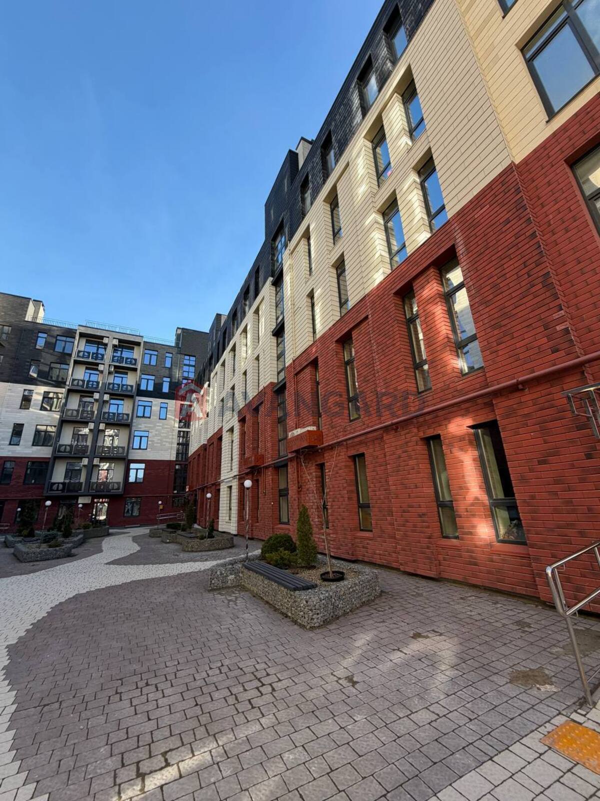 1 ��. ��������, 94/21/41 ��. �., 3/5 ������ ���� 4