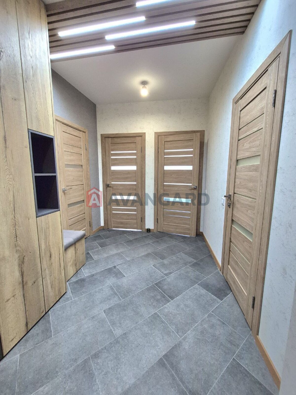 1 ��. ��������, 51,6/17,8/14.3 ��. �., 11/25 ������ ���� 20