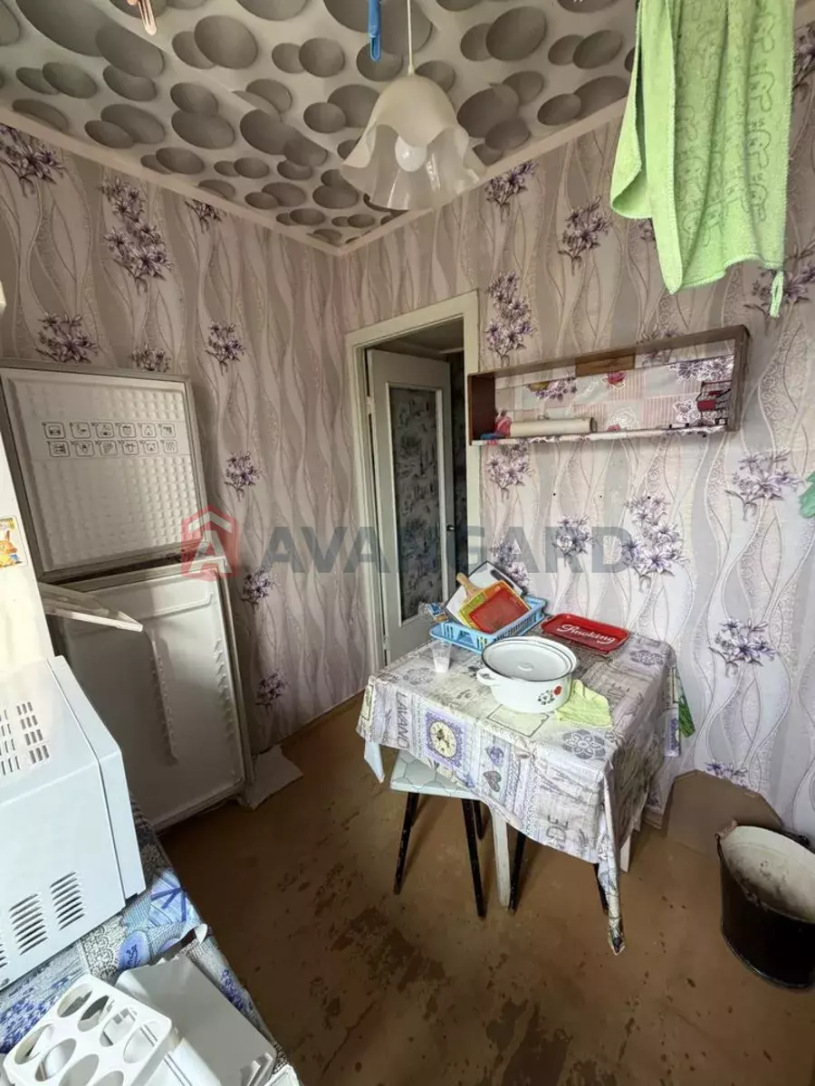 1 ��. ��������, 30/-/6 ��. �., 4/5 ������ ���� 6