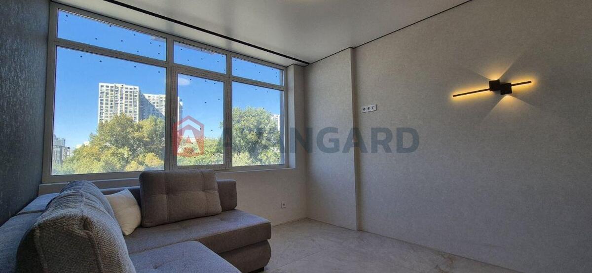 3 ��. ��������, 55/25/19 ��. �., 5/21 ������ ���� 2