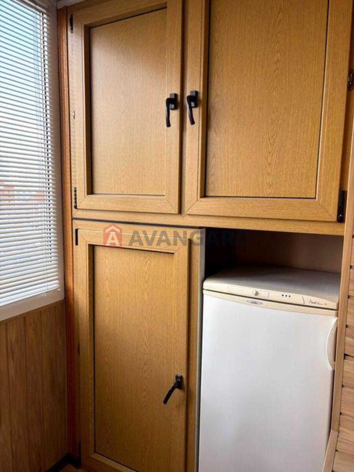 3 ��. ��������, 79/-/8 ��. �., 4/14 ������ ���� 13