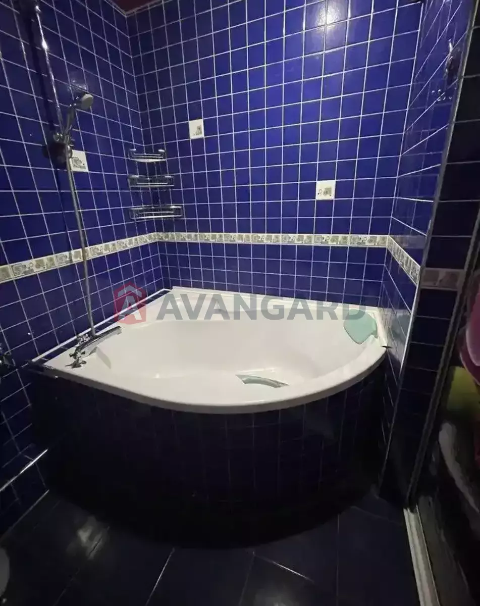 2 ��. ��������, 53/29/9 ��. �., 13/16 ������ ���� 15