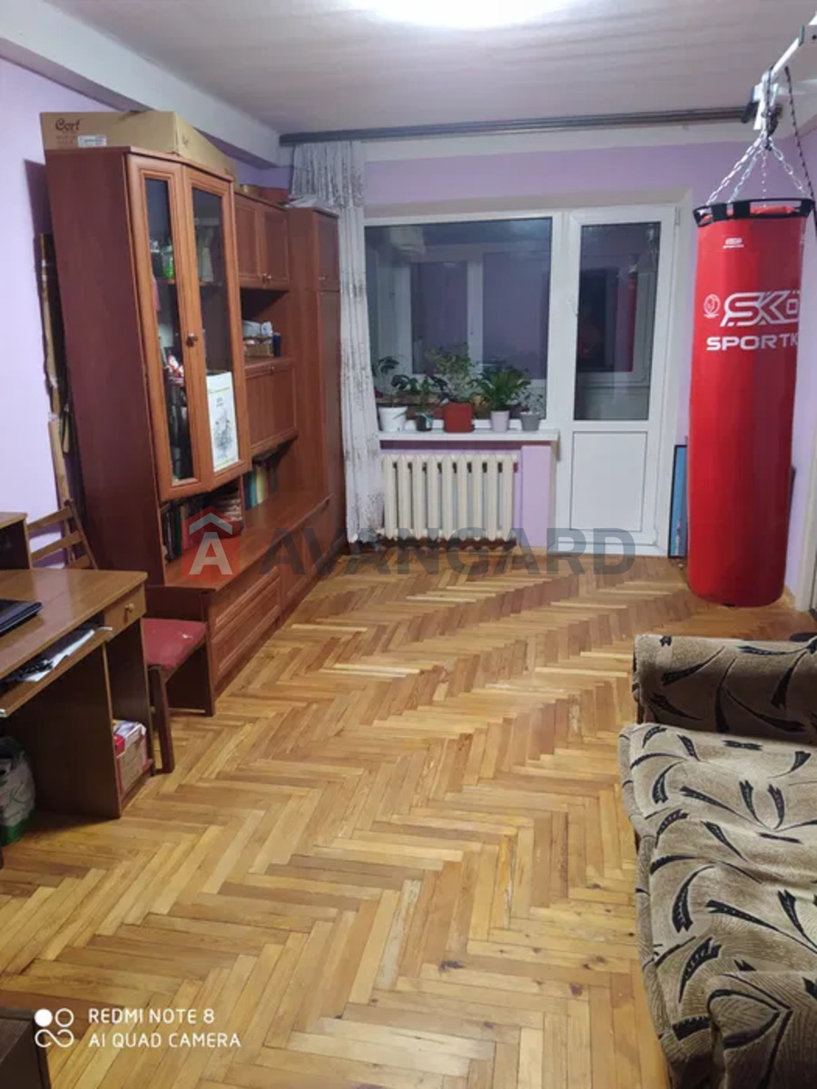 3 ��. ��������, 54/-/6 ��. �., 4/5 ������ ���� 5