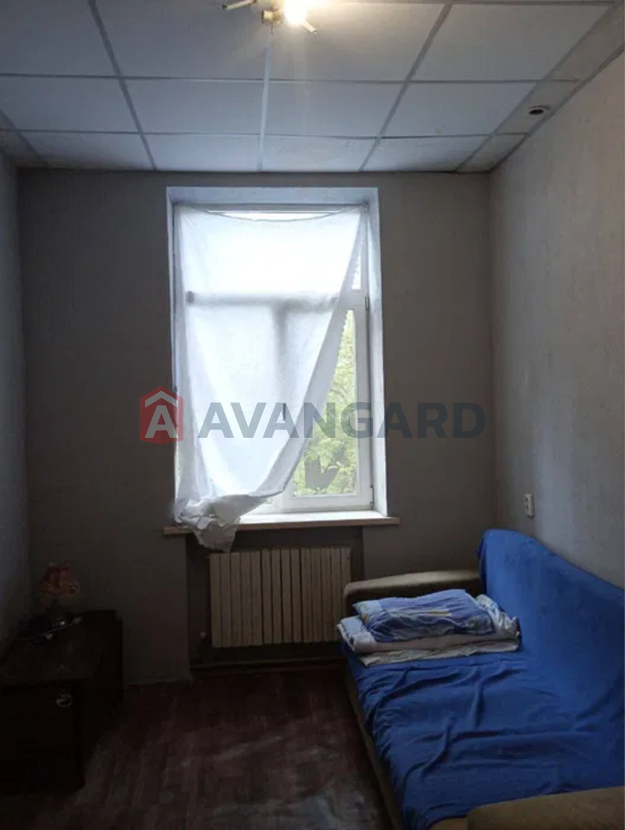 4 . , 86/-/10 . ., 4/4   7