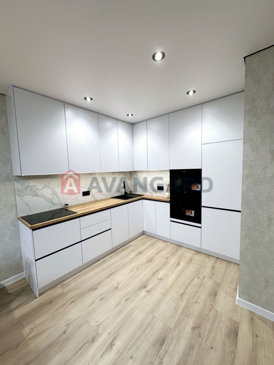 1 ��. ��������, 47/-/23 ��. �., 25/25 ������ ���� 3