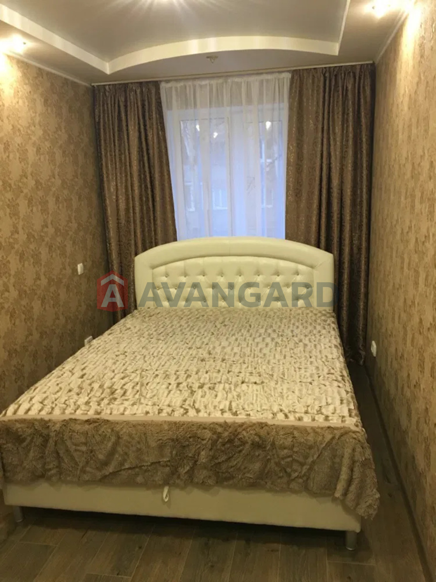 2 ����. ��������, 45/-/7 ��. �., 4/5 ���� ���� 2