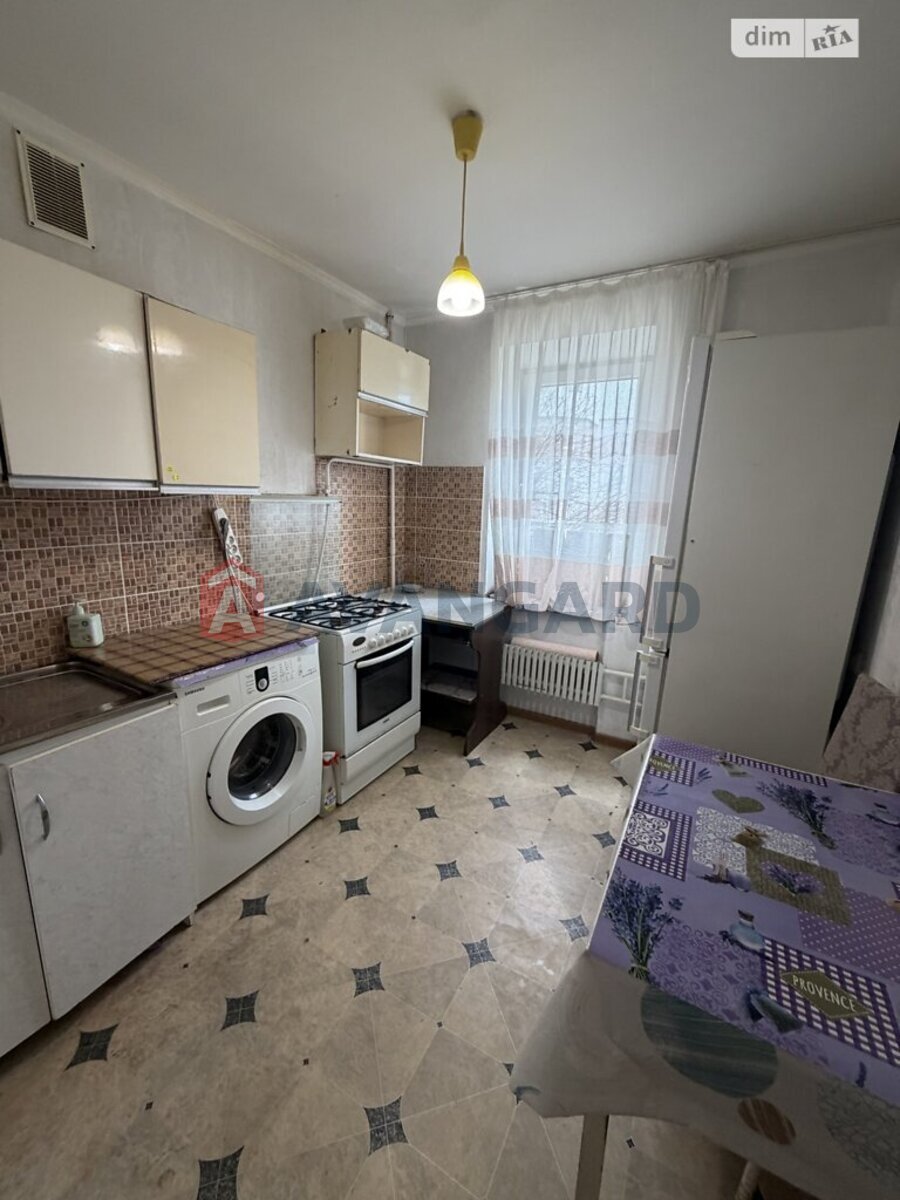 1 ��. ��������, 38/-/7 ��. �., 3/10 ������ ���� 13