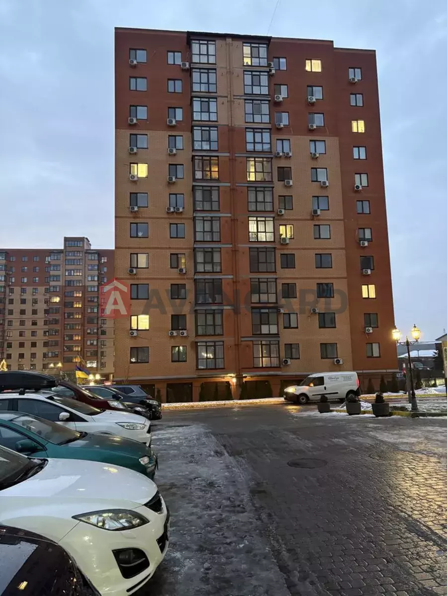 2 ��. ��������, 67/-/18 ��. �., 10/12 ������ ���� 8