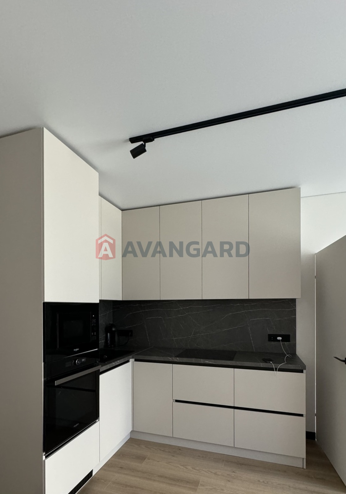 1 ��. ��������, 49/13/27 ��. �., 15/26 ������ ���� 6