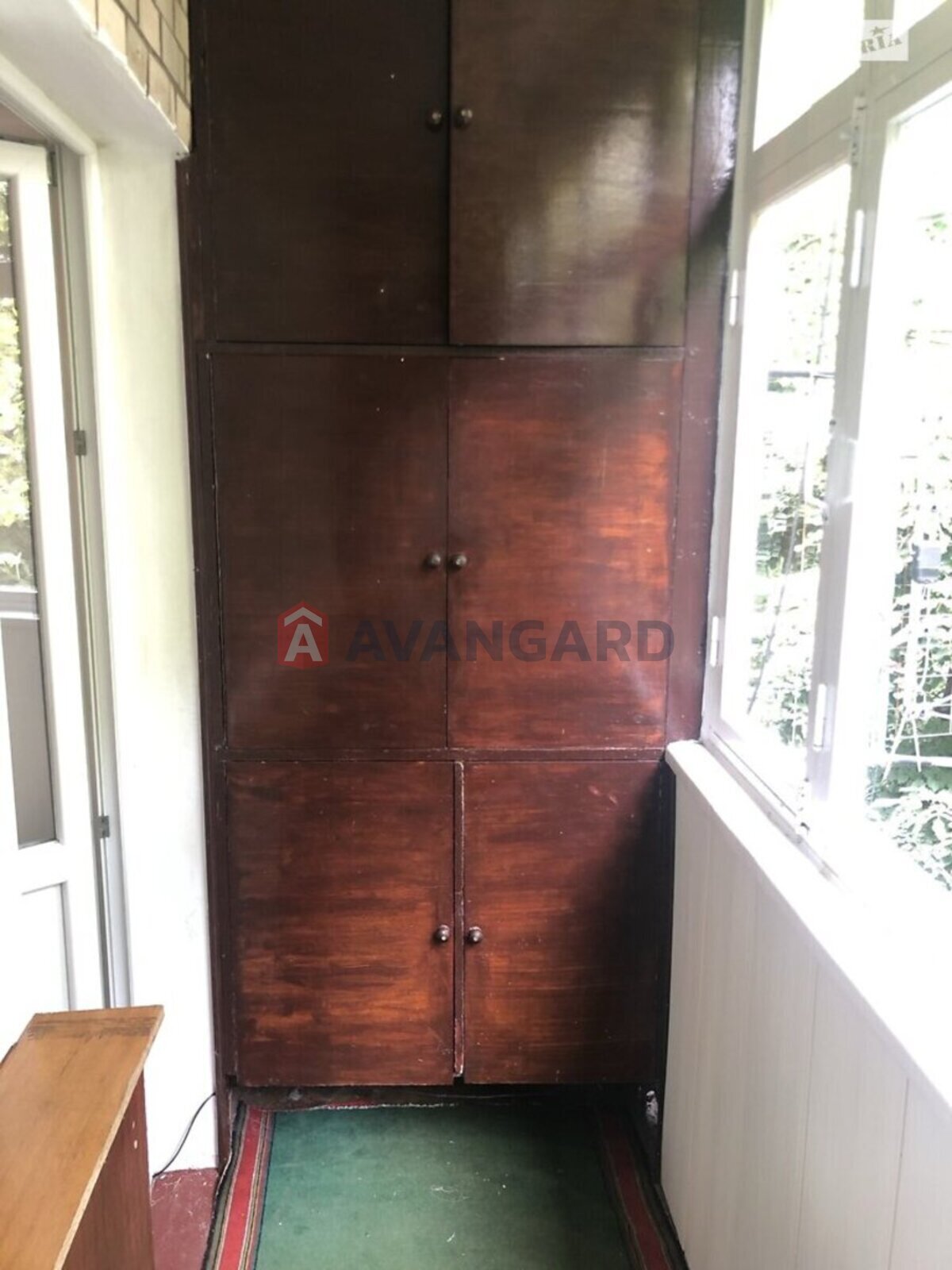 1 ��. ��������, 32/16/5 ��. �., 4/5 ������ ���� 8