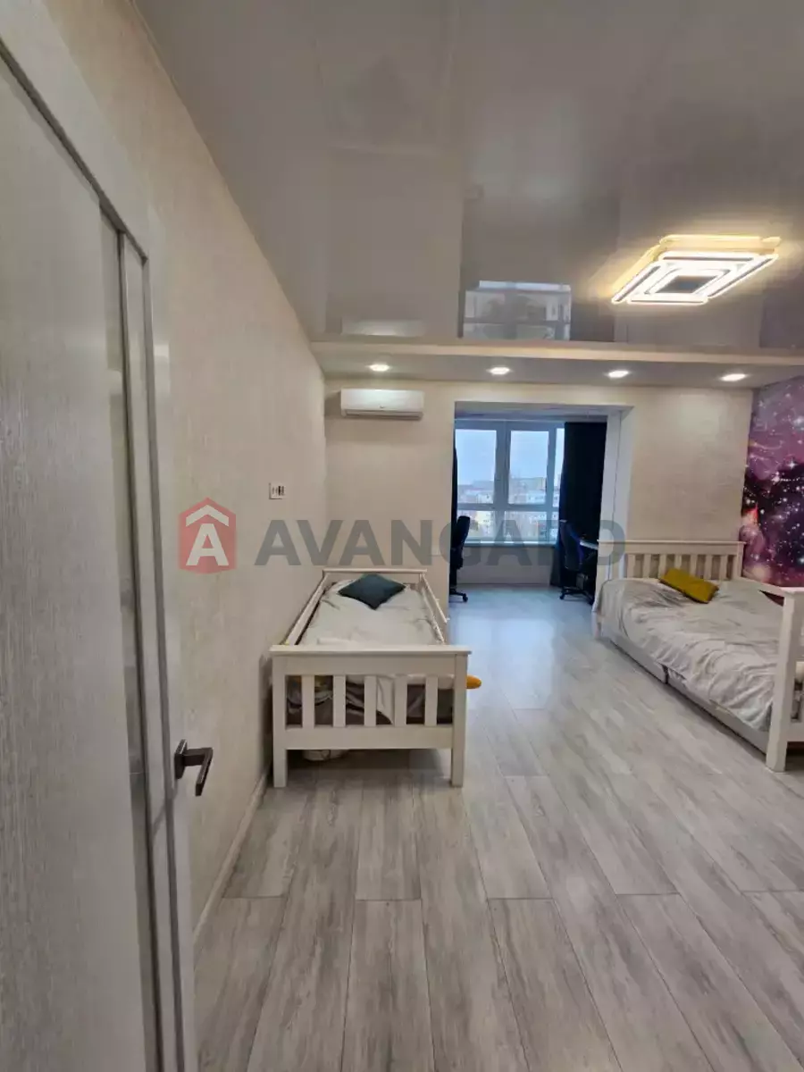 2 ��. ��������, 95/-/- ��. �., 9/11 ������ ���� 8