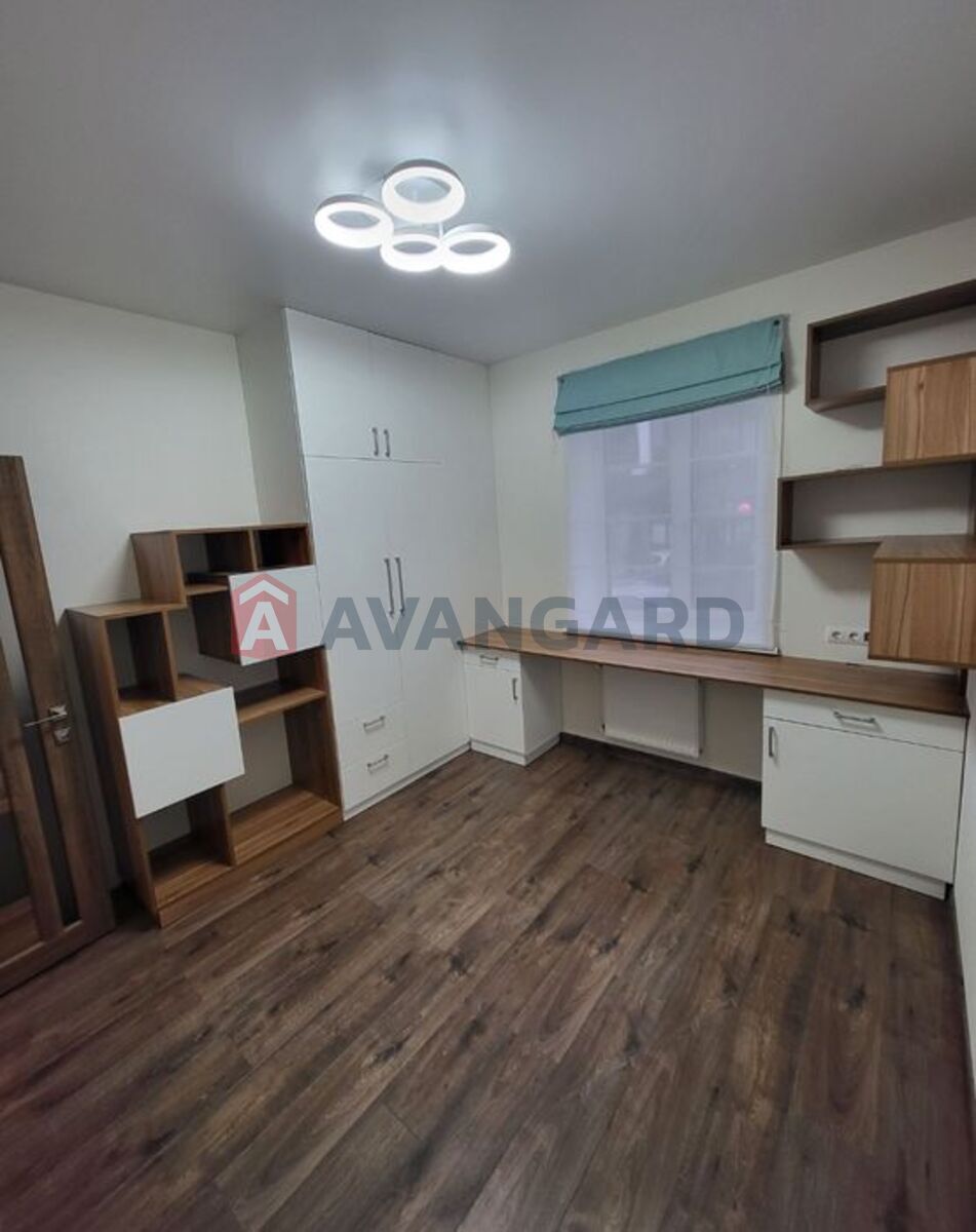 2 ��. ��������, 58/-/17 ��. �., 1/5 ������ ���� 11