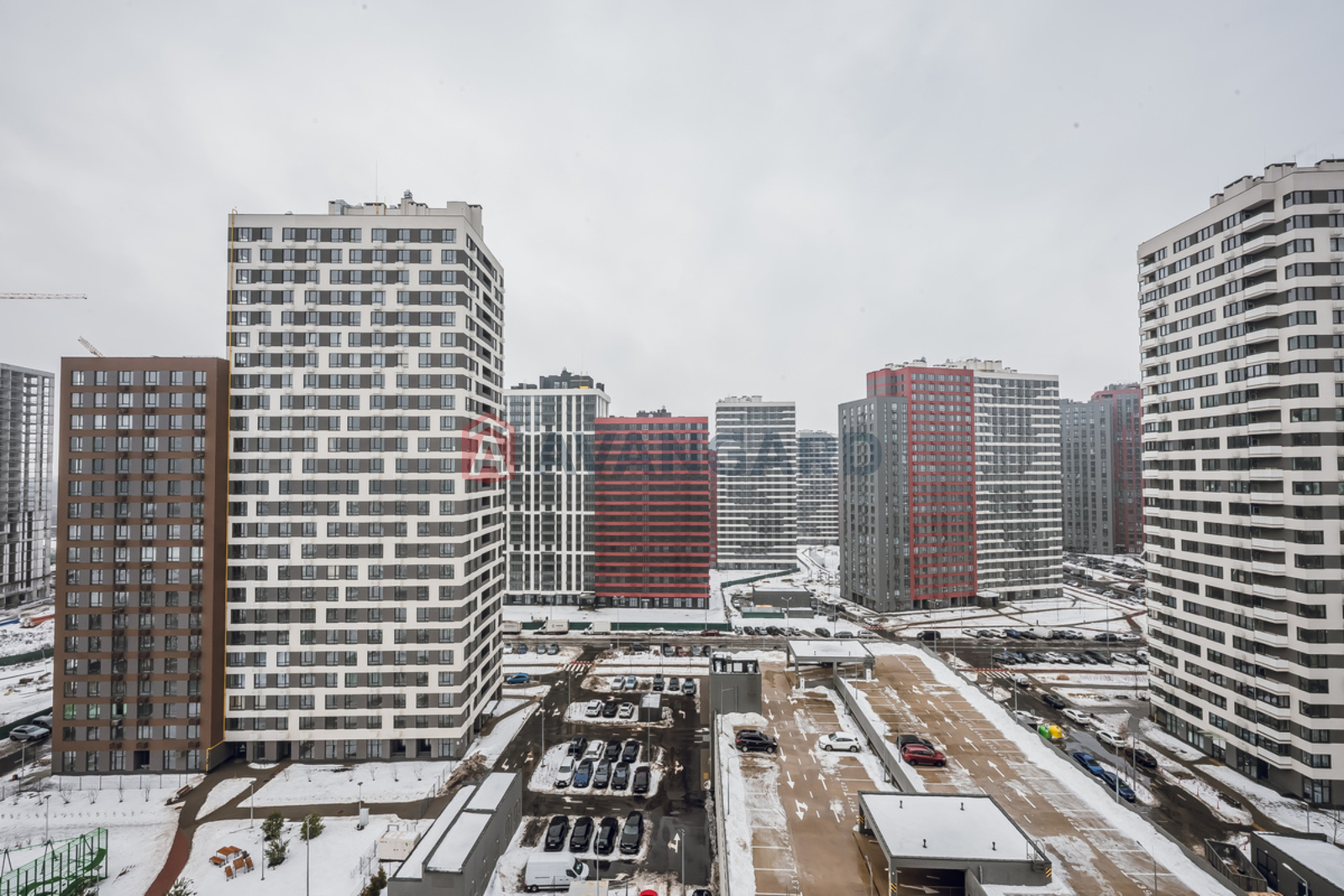 1 ��. ��������, 44/18/16 ��. �., 14/25 ������ ���� 29