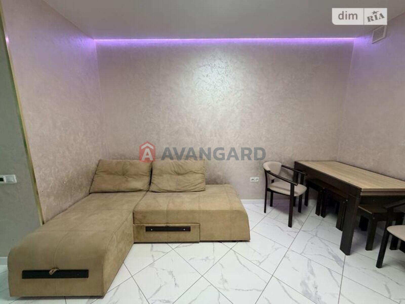 2 ��. ��������, 62/44/15 ��. �., 5/14 ������ ���� 14