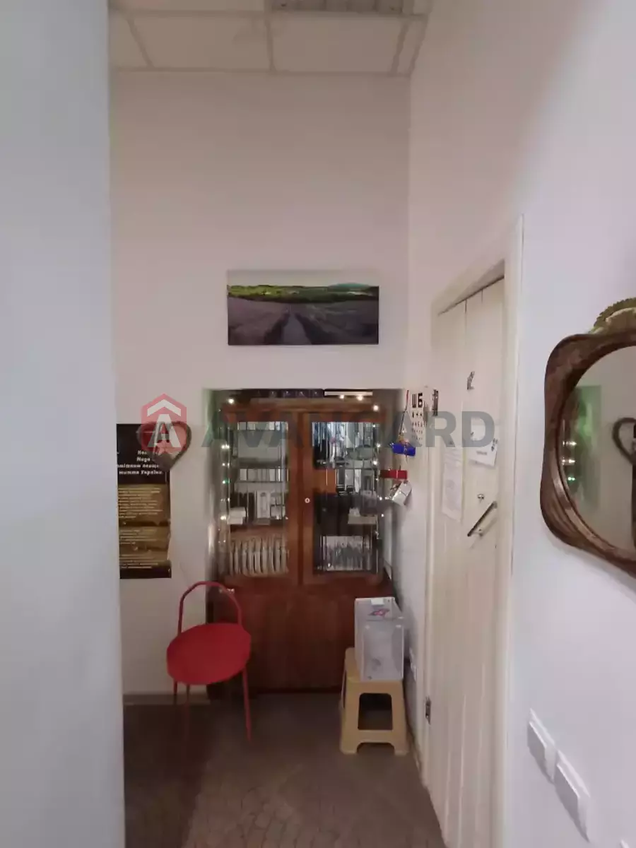 2 ��. ��������, 33/27/5 ��. �., 1/3 ������ ���� 11