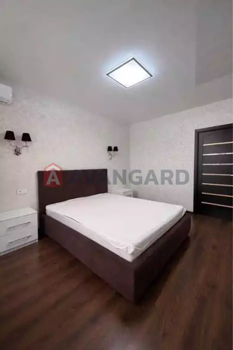 3 ����. ��������, 67/-/- ��. �., 4/12 ���� ���� 5