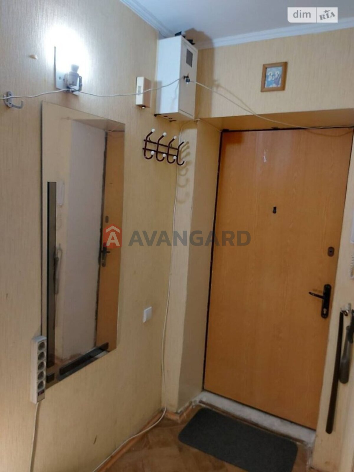 2 ����. ��������, 45/28/6 ��. �., 3/5 ���� ���� 19