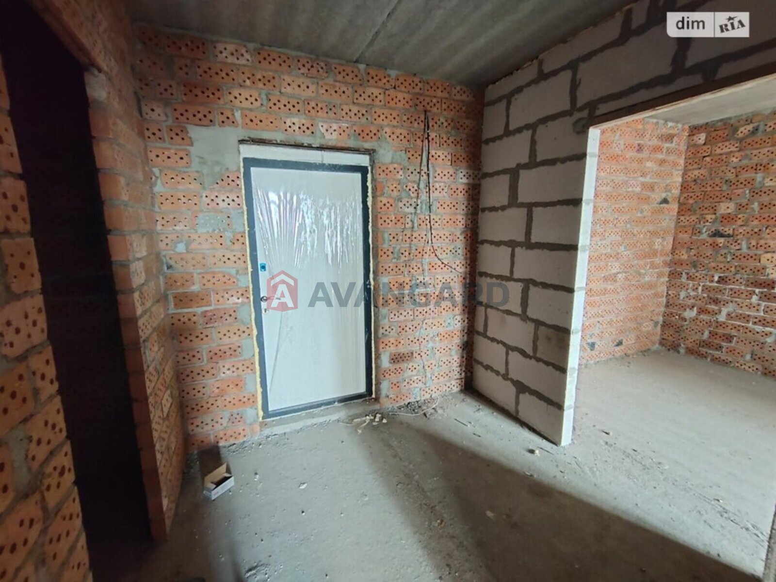 1 ��. ��������, 49/-/- ��. �., 9/11 ������ ���� 11