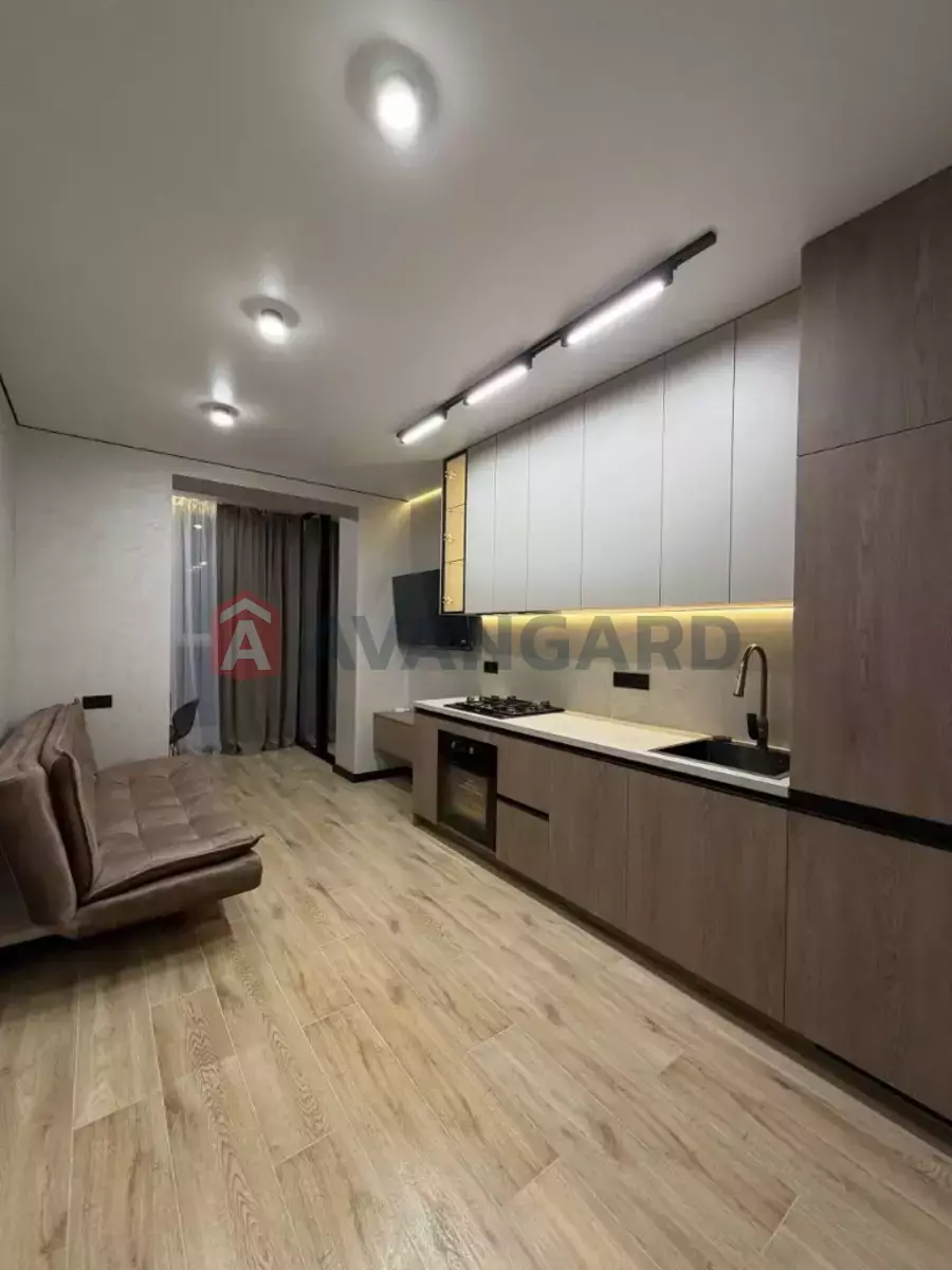 1 ��. ��������, 44/16/15 ��. �., 3/10 ������ ���� 4