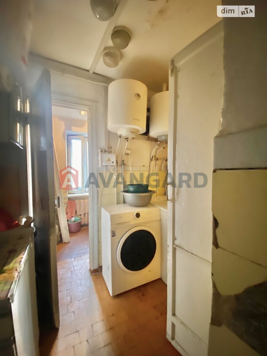 1 ��. ��������, 23/18/- ��. �., 3/5 ������ ���� 12