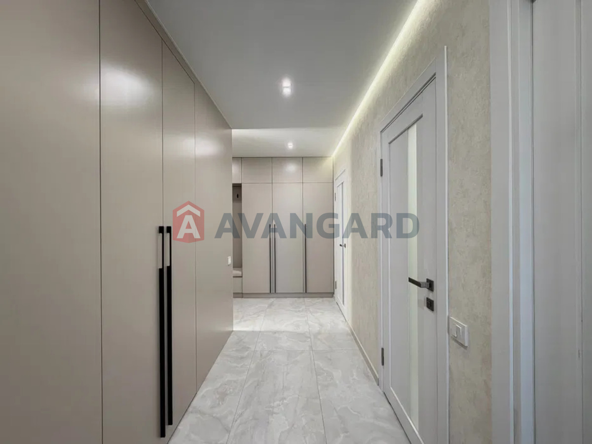 2 ��. ��������, 63/-/12 ��. �., 9/9 ������ ���� 10