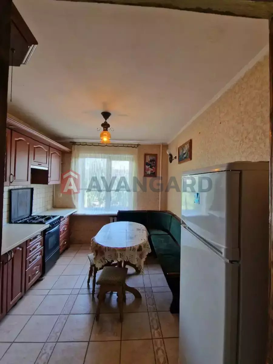 3 ����. ��������, 58/-/9 ��. �., 4/9 ���� ���� 9
