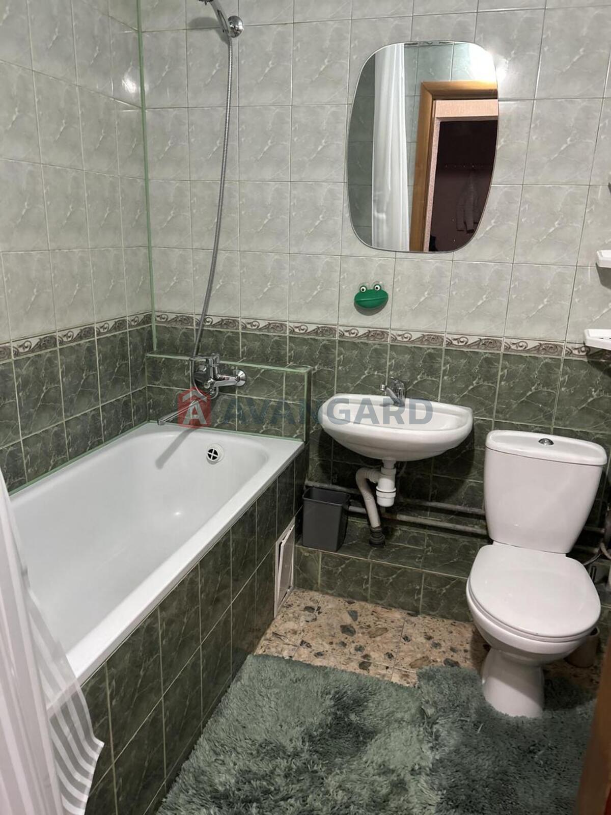 1 ��. ��������, 43/18/10 ��. �., 18/25 ������ ���� 6