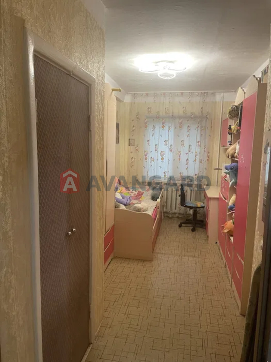 3 ��. ��������, 48/-/4 ��. �., 1/5 ������ ���� 6